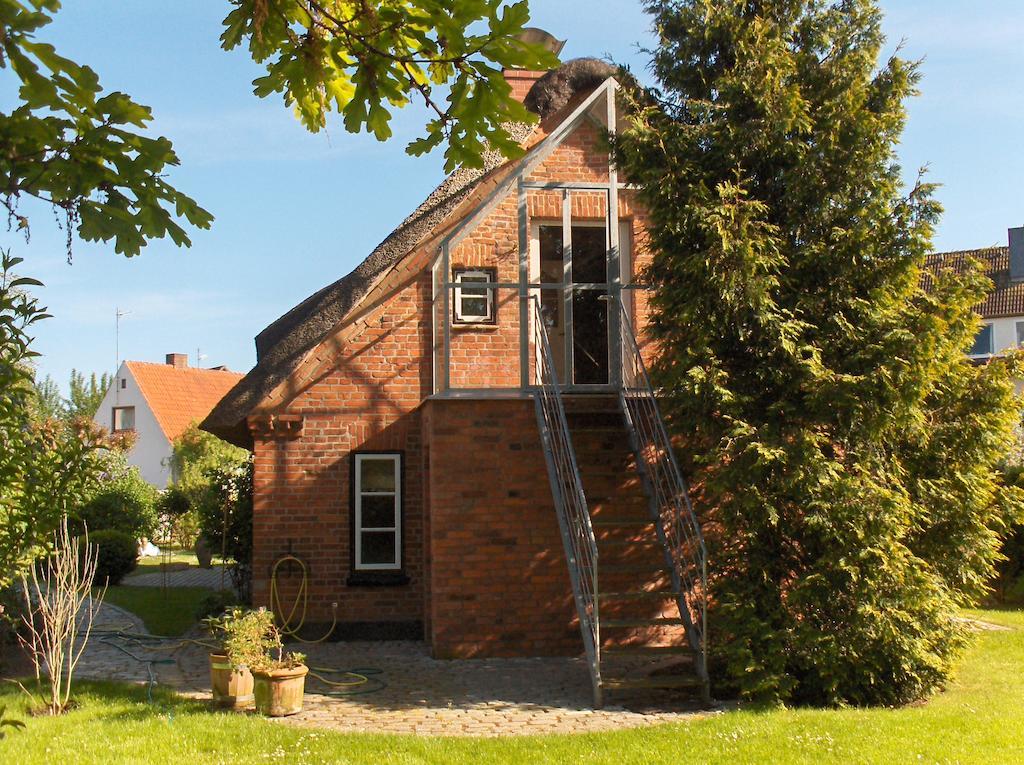 Das Reetdachhaus - Paulines Hoeft Grömitz Exterior foto